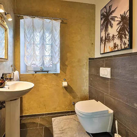 בית נופש Awesome In Drvenik Mali With House Sea View *