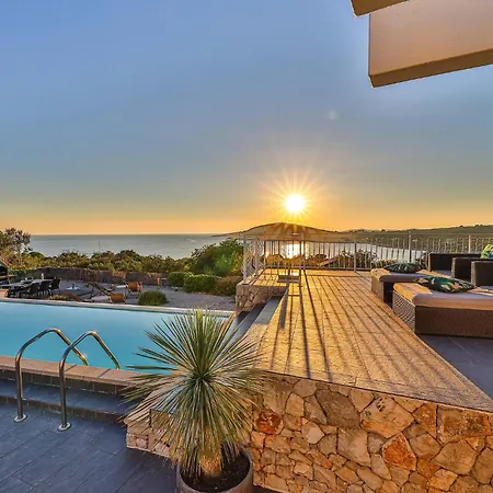 בית נופש Awesome In Drvenik Mali With House Sea View