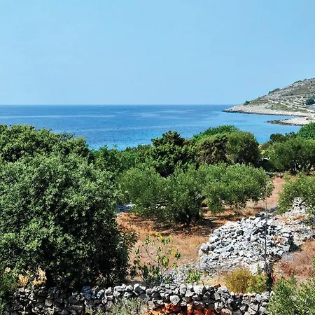 בית נופש Awesome In Drvenik Mali With House Sea View *